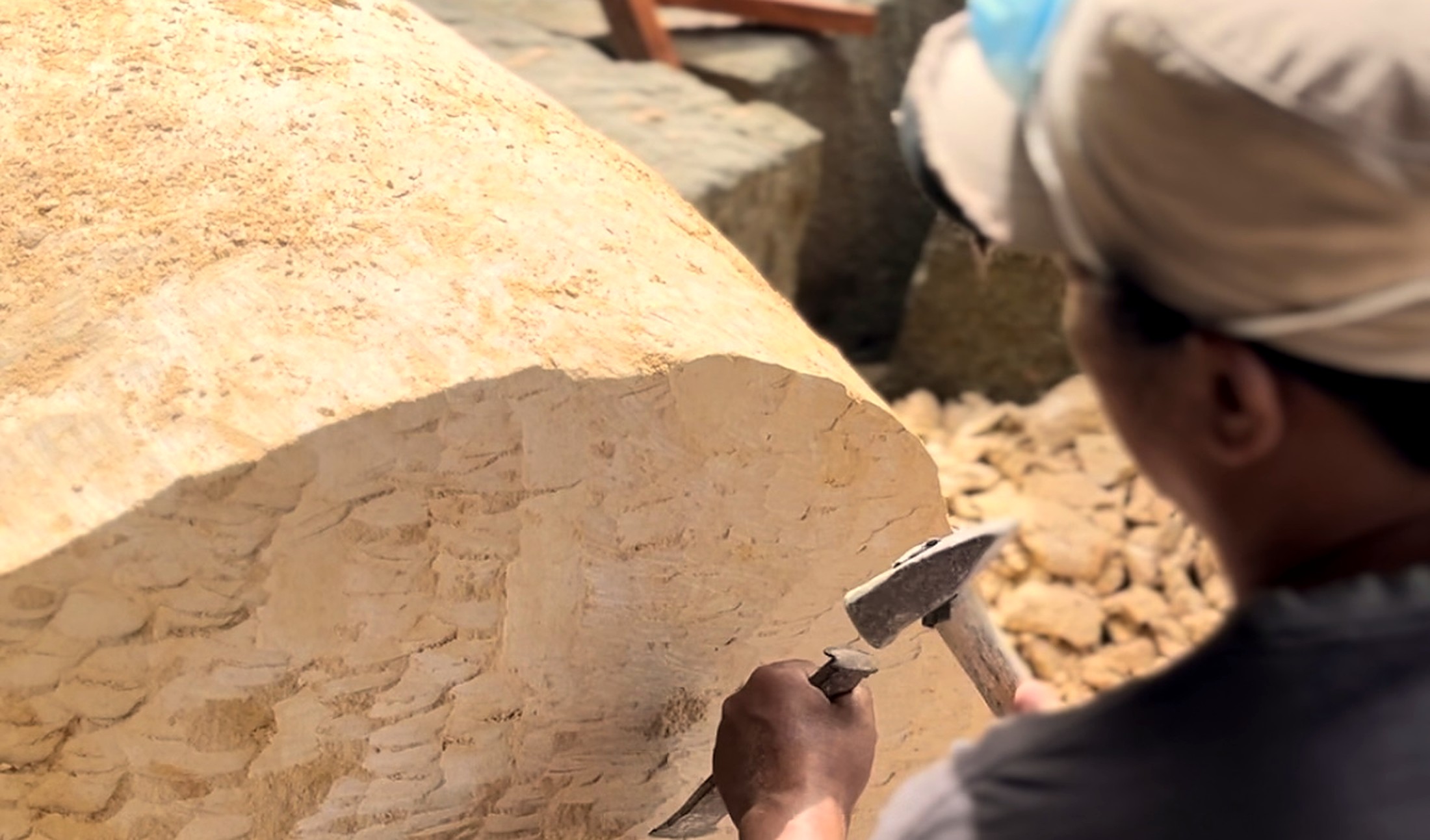 The art of Indonesian hands — artisan at work